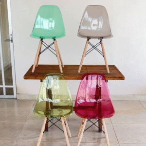 Silla Eames Transparente
